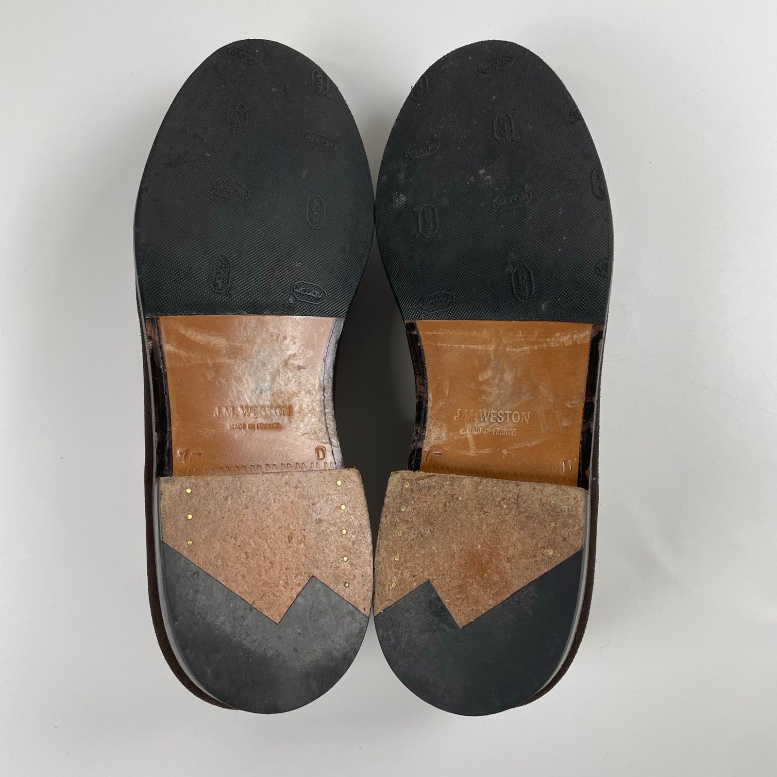  J M WESTON ジェイエムウエストン 180シグネチャースウェードローファー OAK ROOMシューツリー付 参考定価 142 000 tax SIZE 7 D 27 cm程度 ローファー ブーツ 革靴