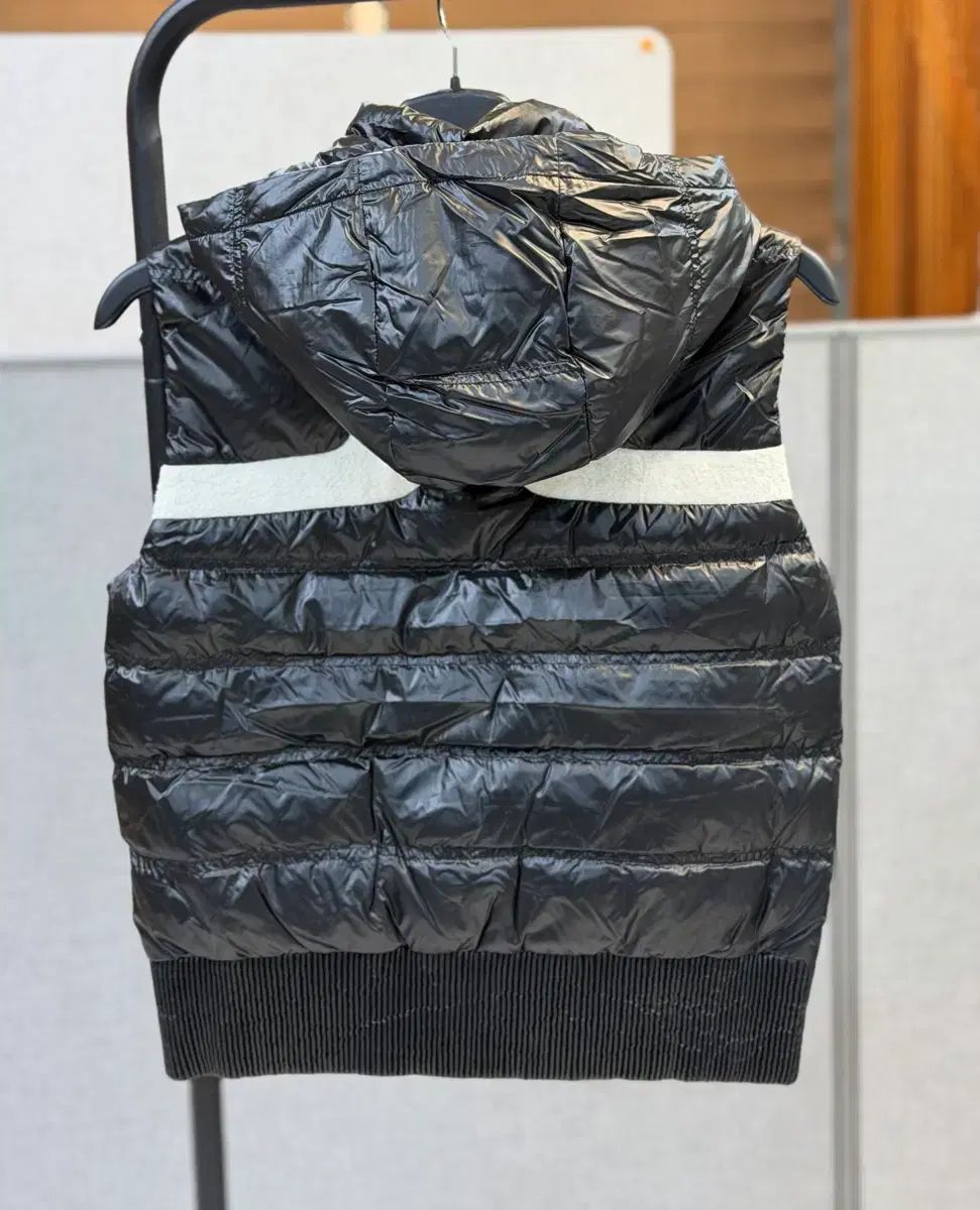 レディース ゴルフダウンベスト 現物