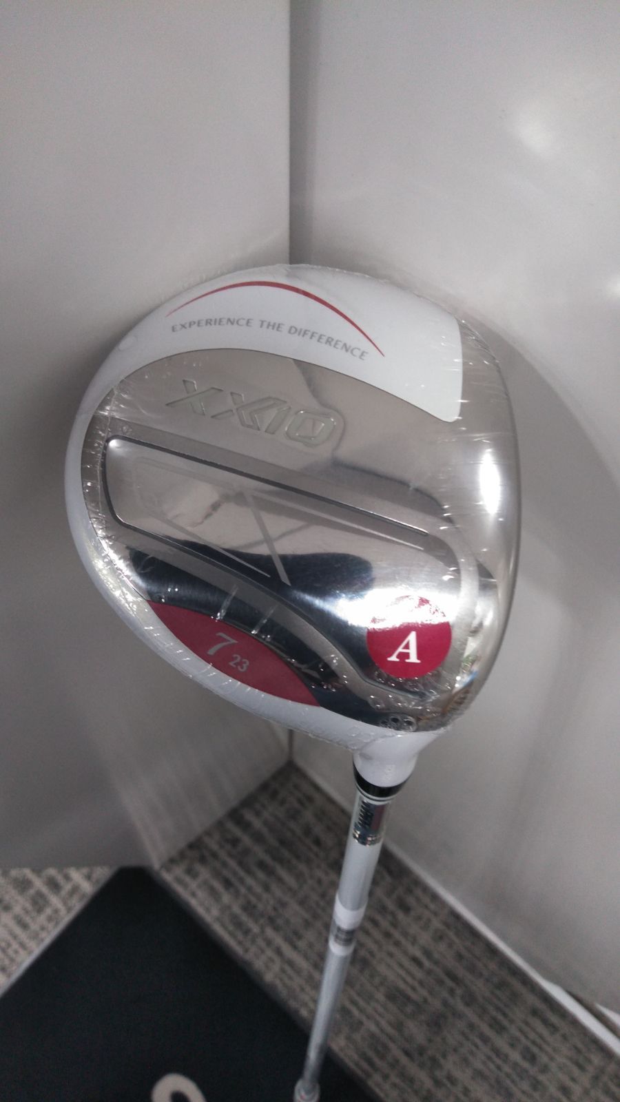 LdFw ♥品 12|6発売 XXIO 14 ゼクシオ レディース フェアウェイウッド 7 W|23° ホワイト 右用 MP 1400 L カーボンシャフト フレックスA DUNLOP ゴルフクラブ 2026年モデル 日本