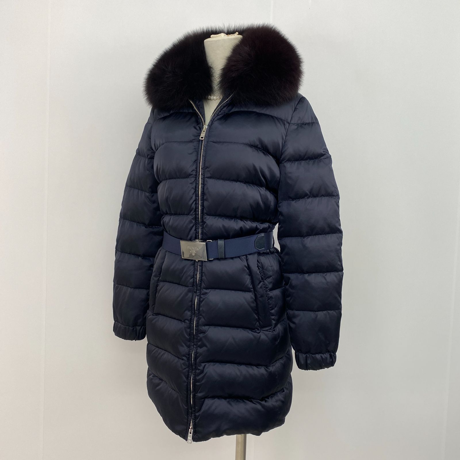 anpanco様　PRADA プラダ　ダウンコート　フォックスファー　ベルト PRADA（プラダ） ダウンジャケット フォックスファー タッセル