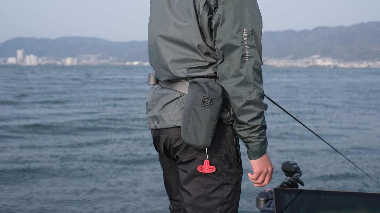 ブルーストーム RE.カリフウエスト BSJ-7300 RS ラヴァブラック 国土交通省型式承認品 Type A