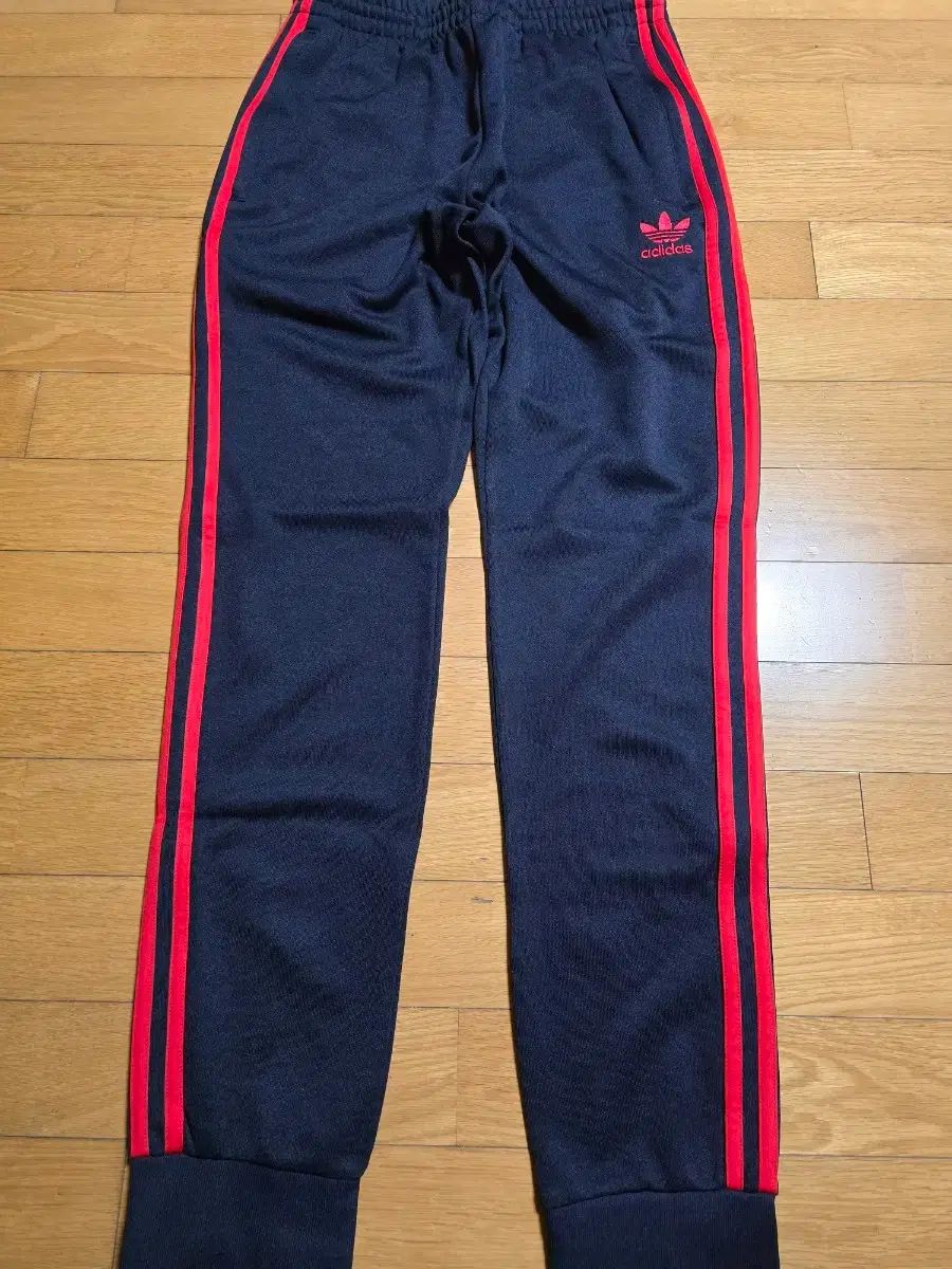 95 アディダス オリジナルス スーパースター カフド トラックパンツ