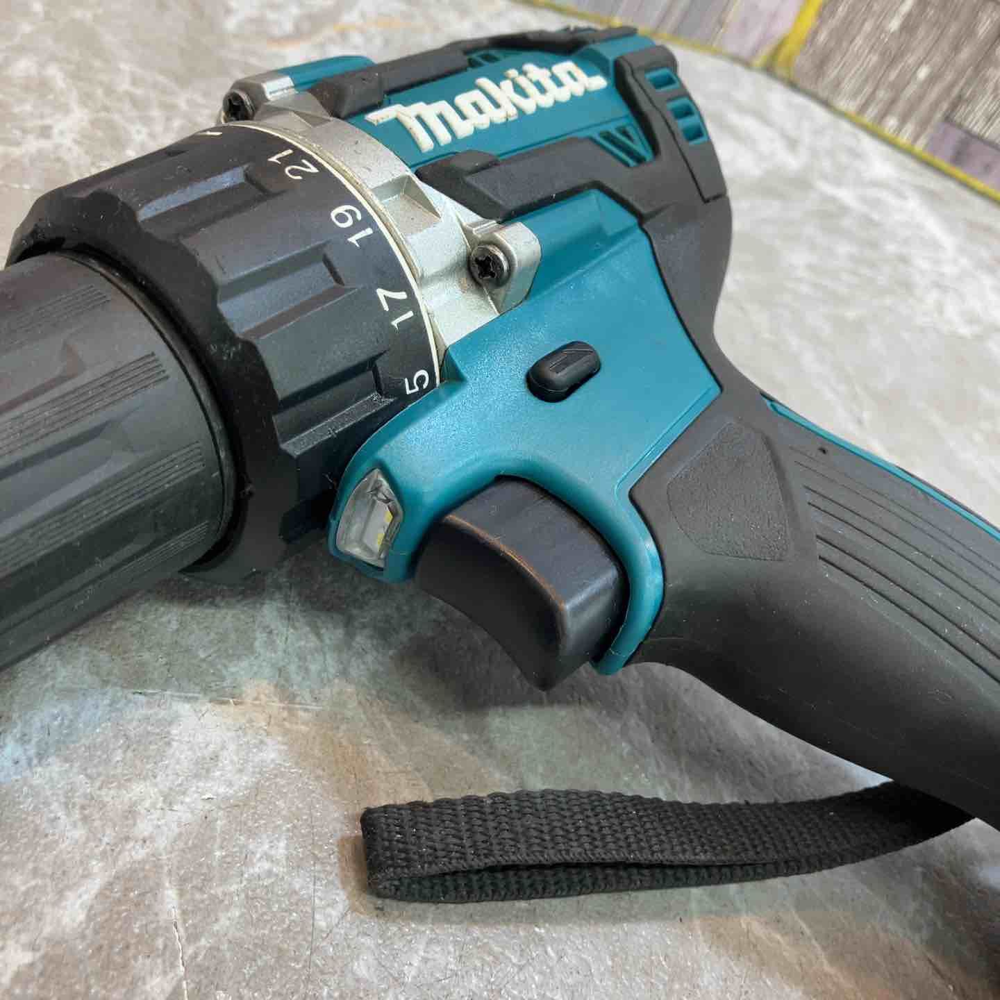 コードレスドリルドライバー