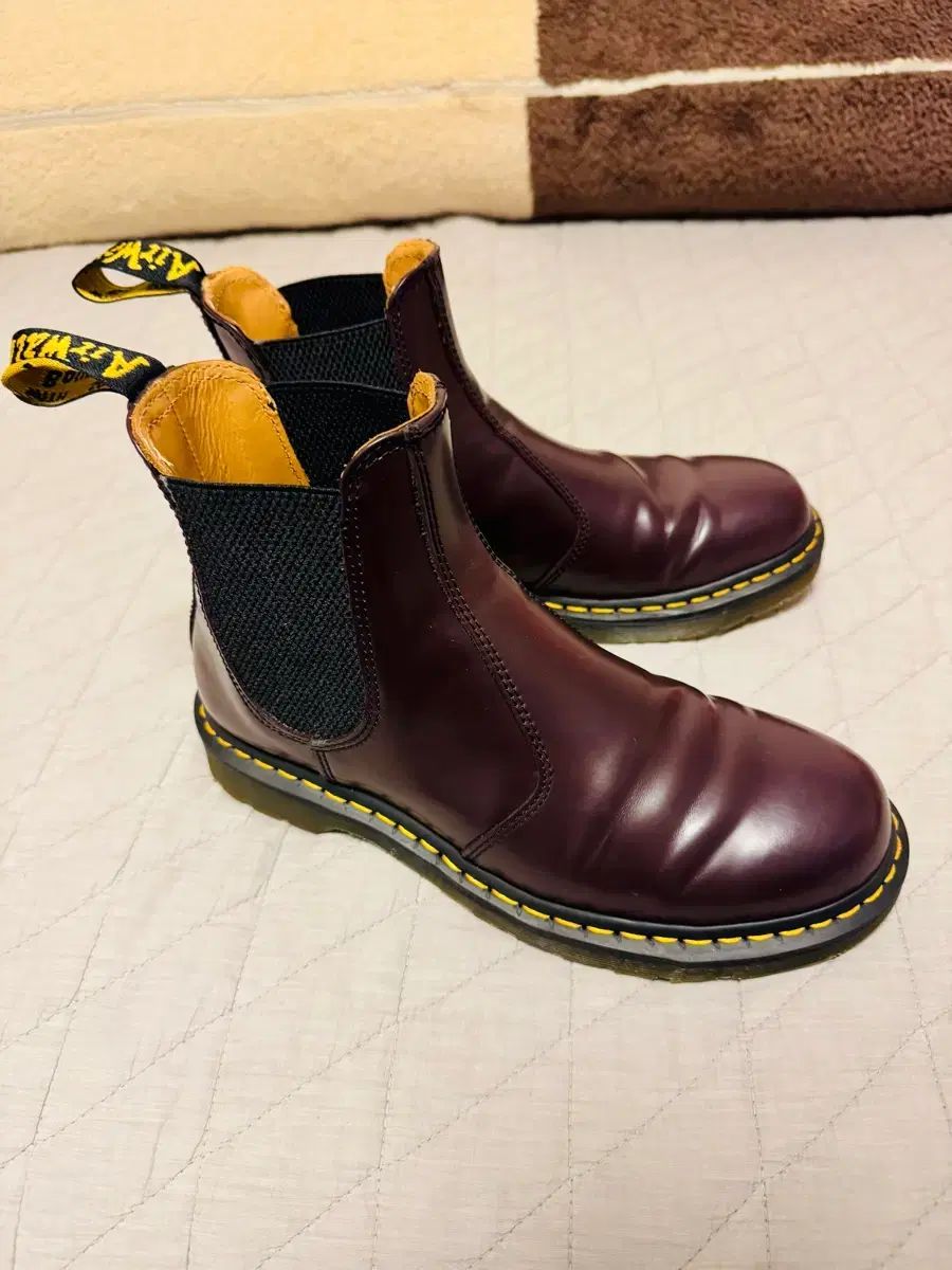 DR. MARTENS ドクターマーチン チェルシー ブーツ バーガンディ