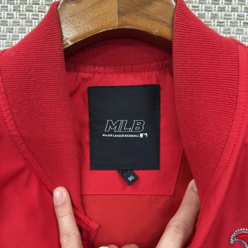 MLB ボストン レッドソックス スタジャン ジャケット アウター 95
