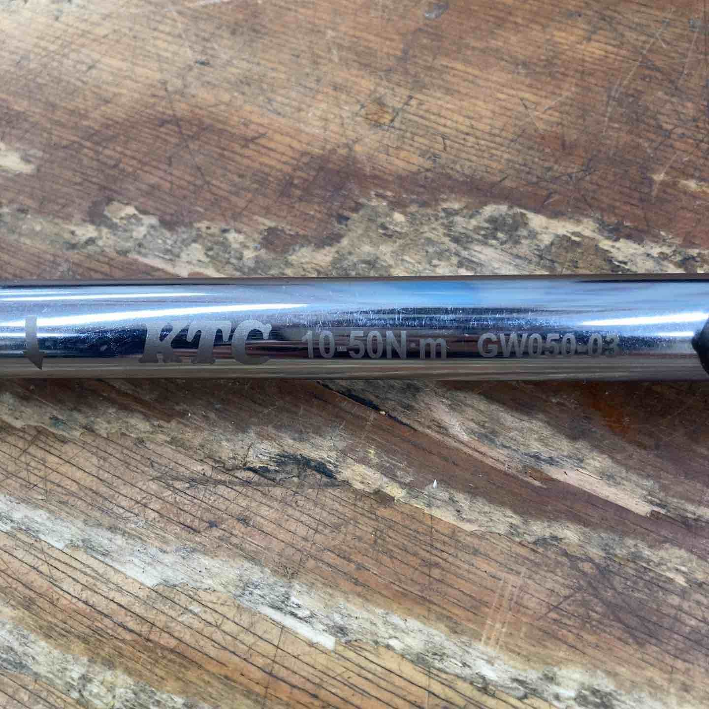 KTC 9 5 sq プレセット型トルクレンチ GW 050 03 10 50 N m 柏店 工具 木製 工具 手触り トルクレンチ 