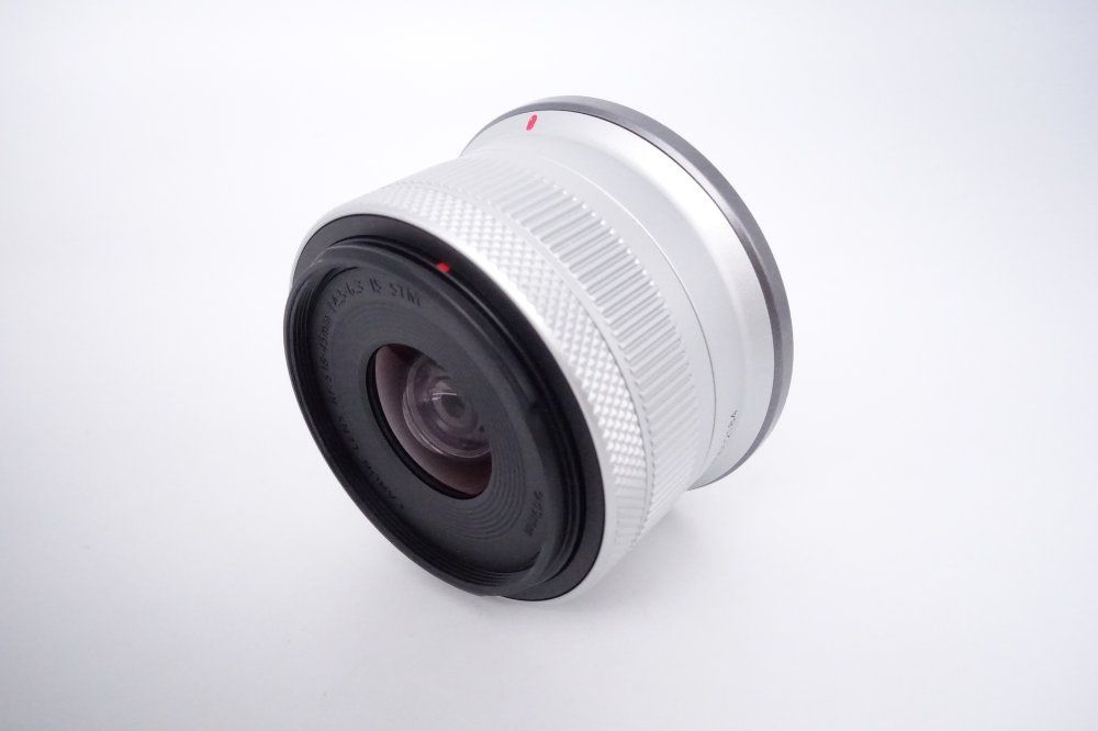 上品 Canon キヤノン RF S 18 45 mm F 4 5 6 3 IS STM D 11068 A