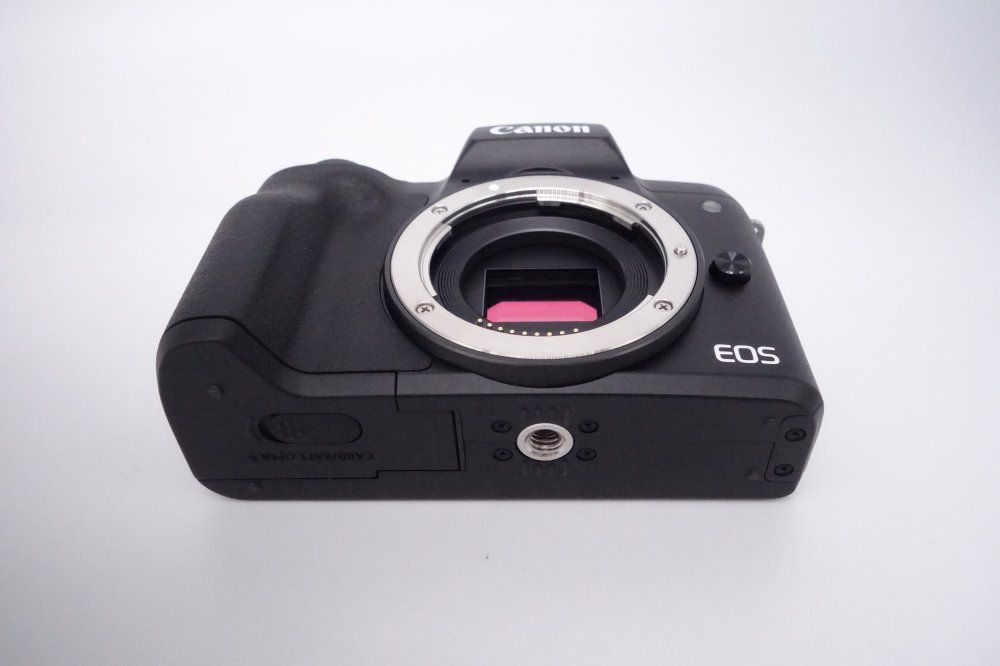  上品 キヤノン Canon ミラーレス一眼カメラ EOS Kiss M 2 ボディー ブラック D 11067 A ミラーレス一眼 デジタルカメラ