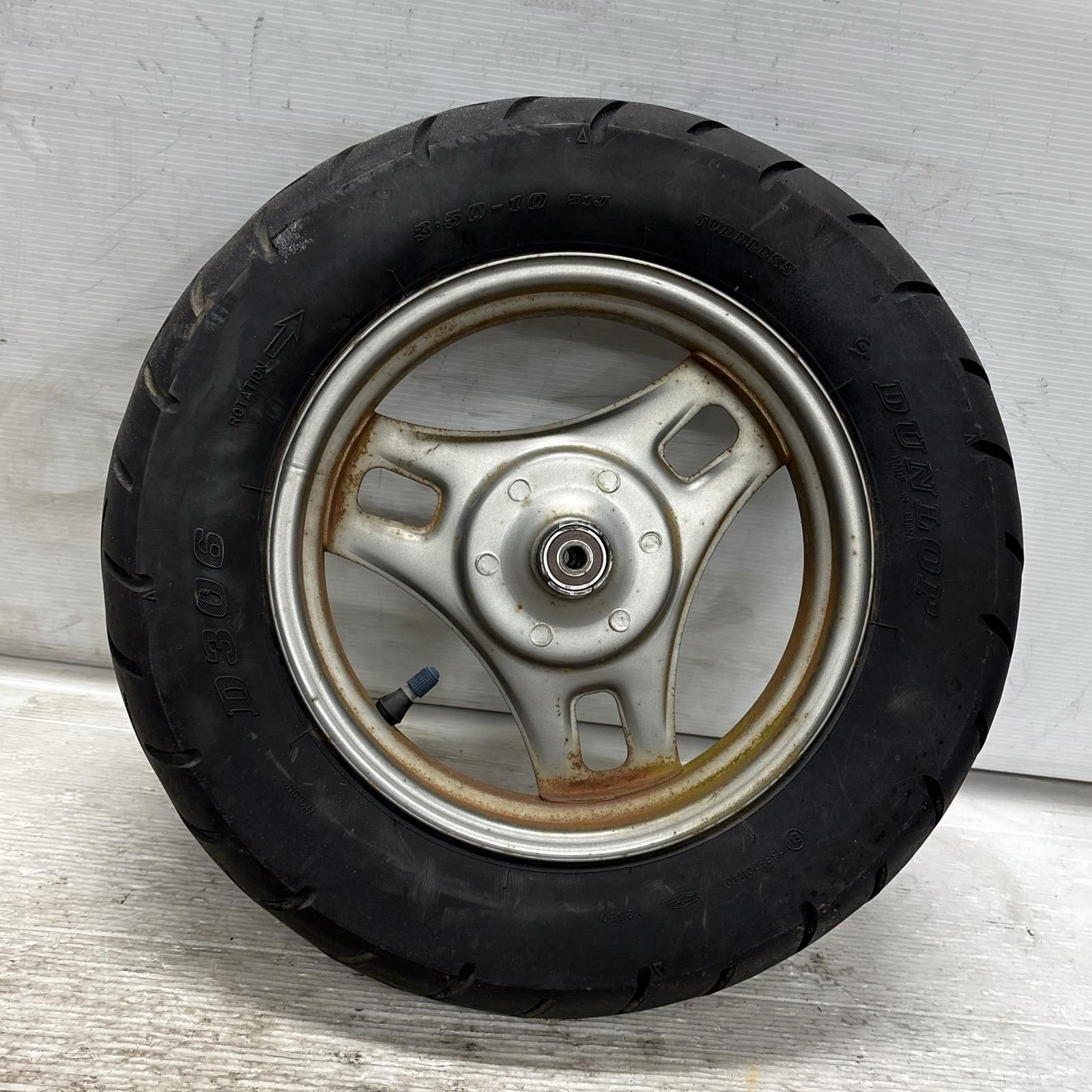 アドレスV100 CE13A SUZUKI フロントホイール スズキ フロント : 後期