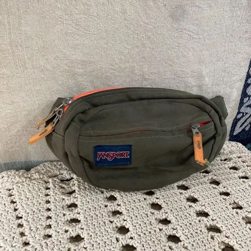 ヒップバッグ F JANSPORT ジャンスポーツ ミニ ヒップバッグ ウェストバッグ
