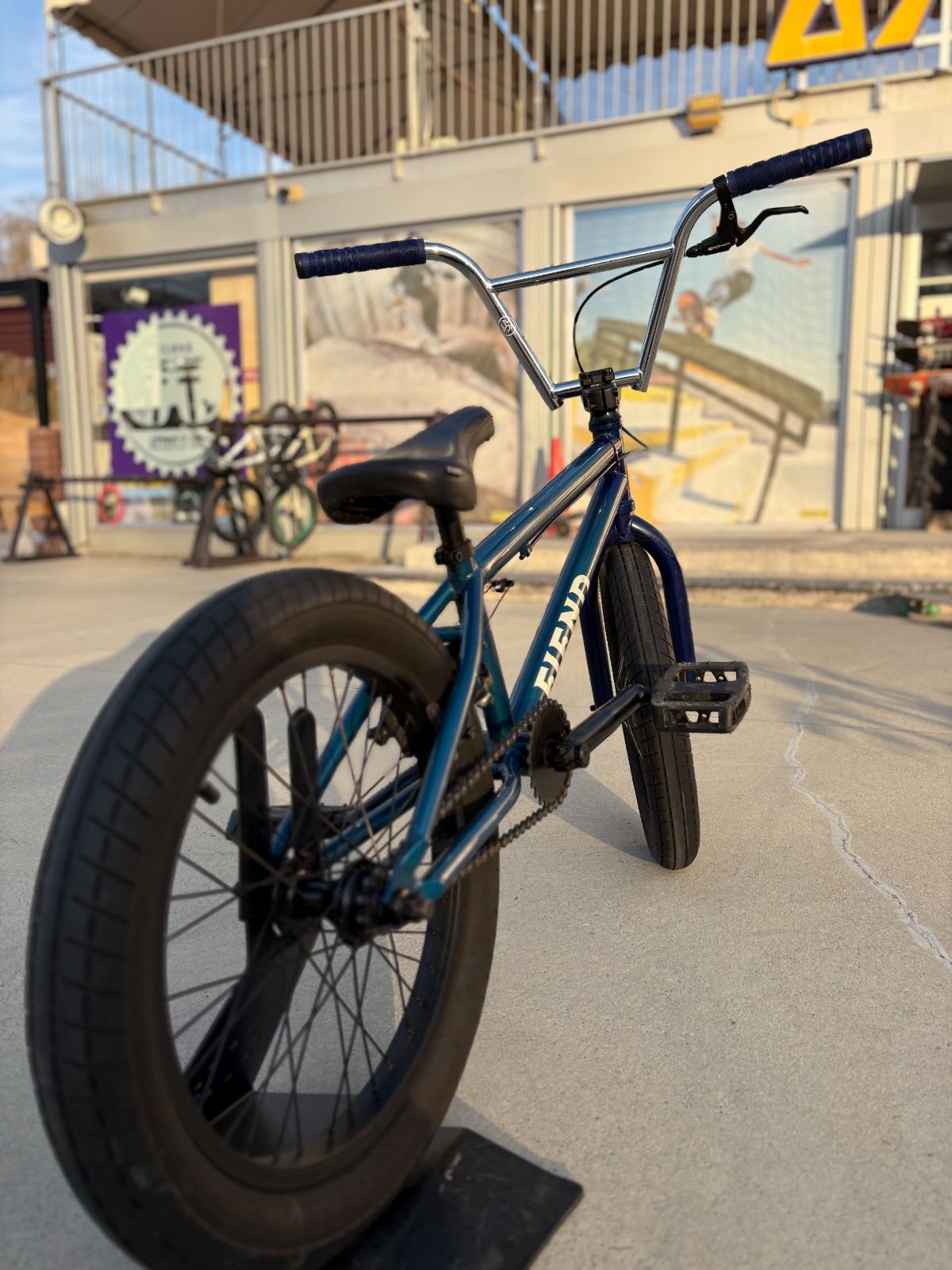 BMX 完成車】［USED］FIEND TYPE-O 18 [店舗引き取り限定］ - メルカリ