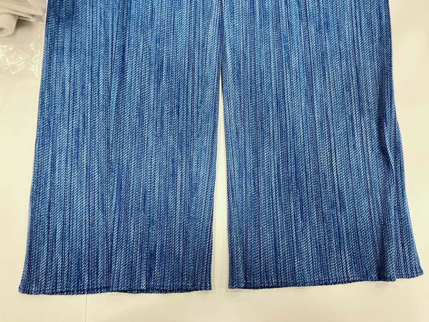 【極美品】PLEATS PLEASE デニムプリント ストレートパンツ 日本製 PLEATS PLEASE イッセイミヤケ ストレートパンツ デニム転写プリント