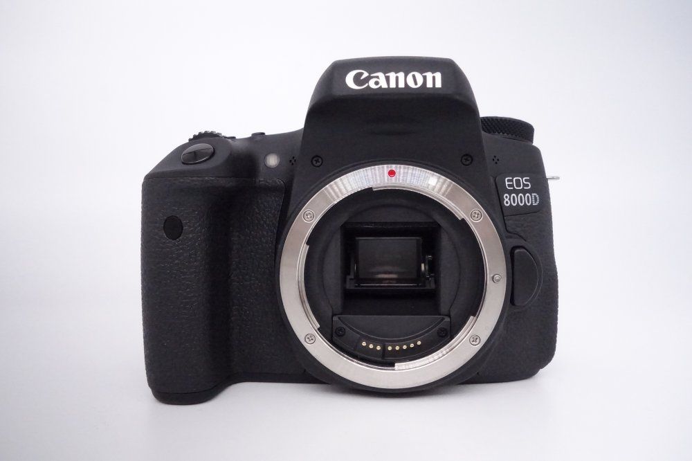 極上品】キヤノン Canon デジタル一眼レフカメラ EOS 8000D ボディ