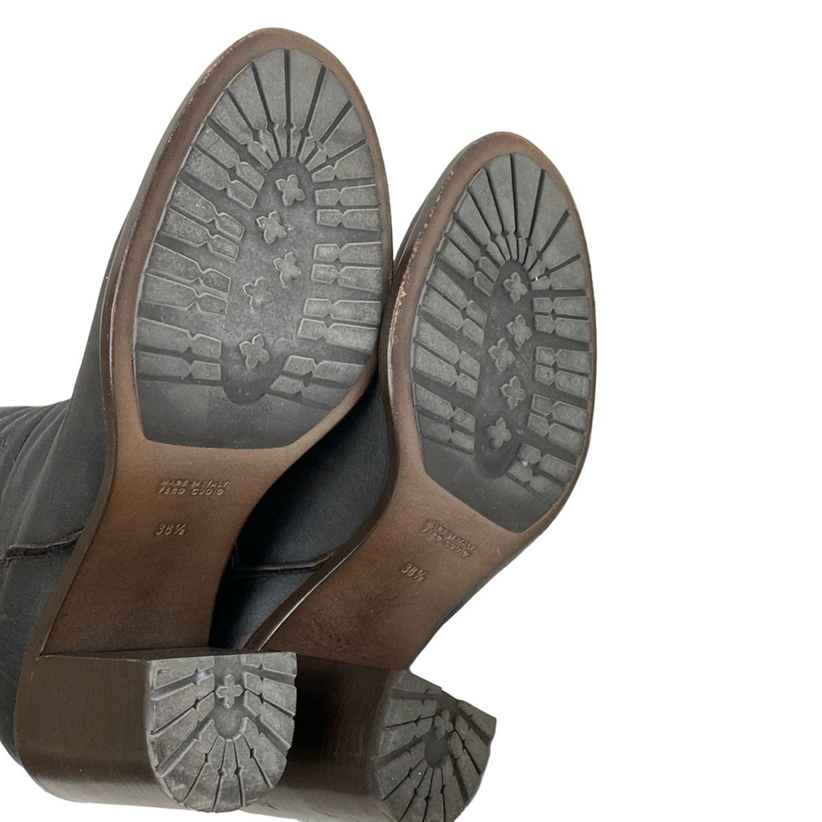 ダークブラウン レザー