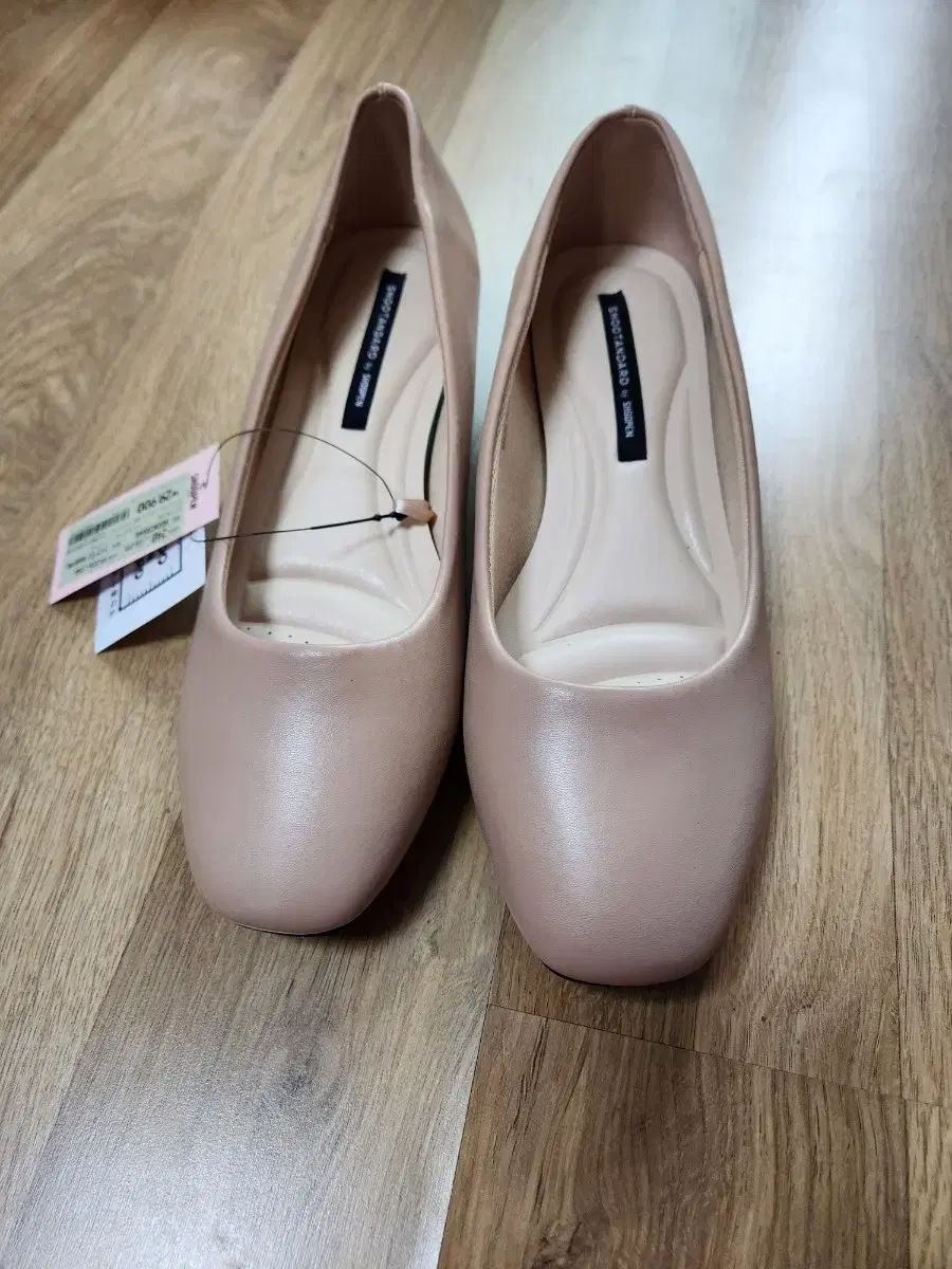 ※箱無し ヒツジのいらない枕 -極柔 ブラックレーベル- 最上位モデル A4サイズ（約21x30cm）】【lh-poster-6560】Hartebeest ハーテビースト