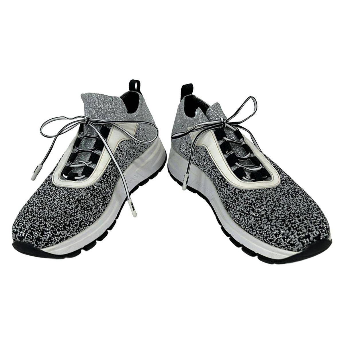 PRADA(プラダ) スニーカー 36 1/2 レディース - シルバー×黒 ソックス PRADA(プラダ) スニーカー 36 1/2 レディース - シルバー×黒 ソックス