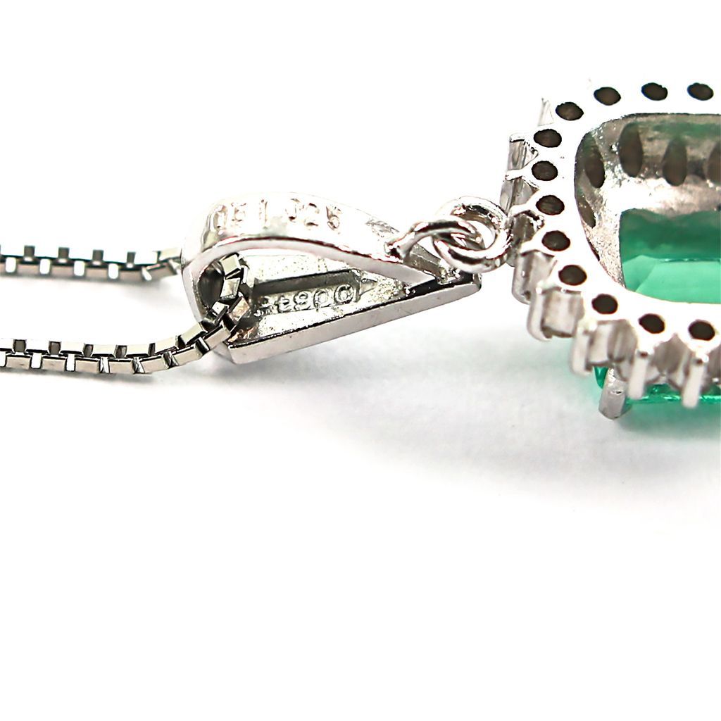 ネックレス Pt850 エメラルド 0.51ct ダイヤモンド 0..25ct