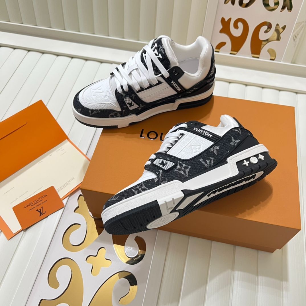 ルイビトン　メンズスニーカー 人気沸騰 LOUIS VUITTON ルイヴィトン メンズ スニーカー - メルカリ