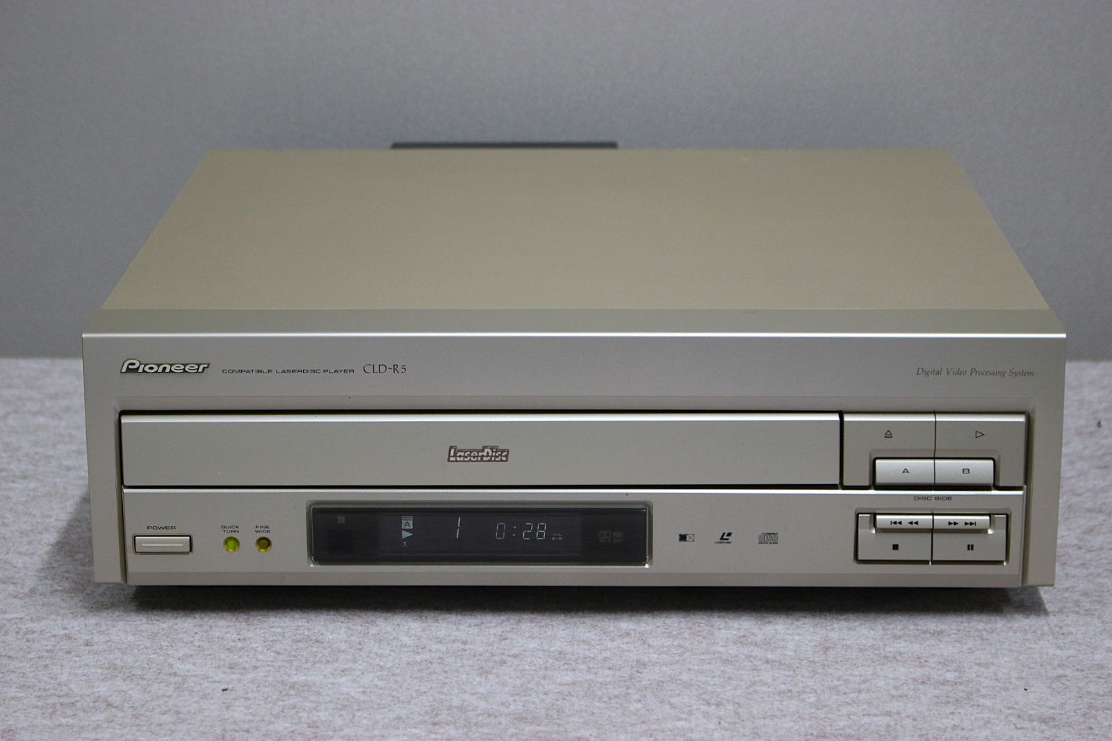 PIONNER CD/LDコンパチブルレーザーディスクプレーヤーCLD-R5