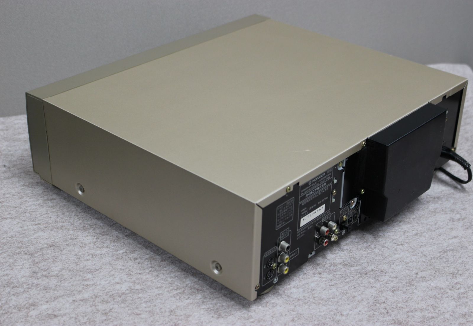 Pioneer CLD-R5レーザーディスクプレーヤー PIONNER CD/LDコンパチブルレーザーディスクプレーヤーCLD-R5