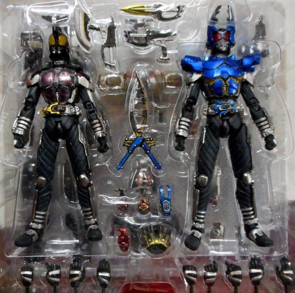 バンダイ SIC 仮面ライダーカブト 仮面ライダーダークカブト&仮面