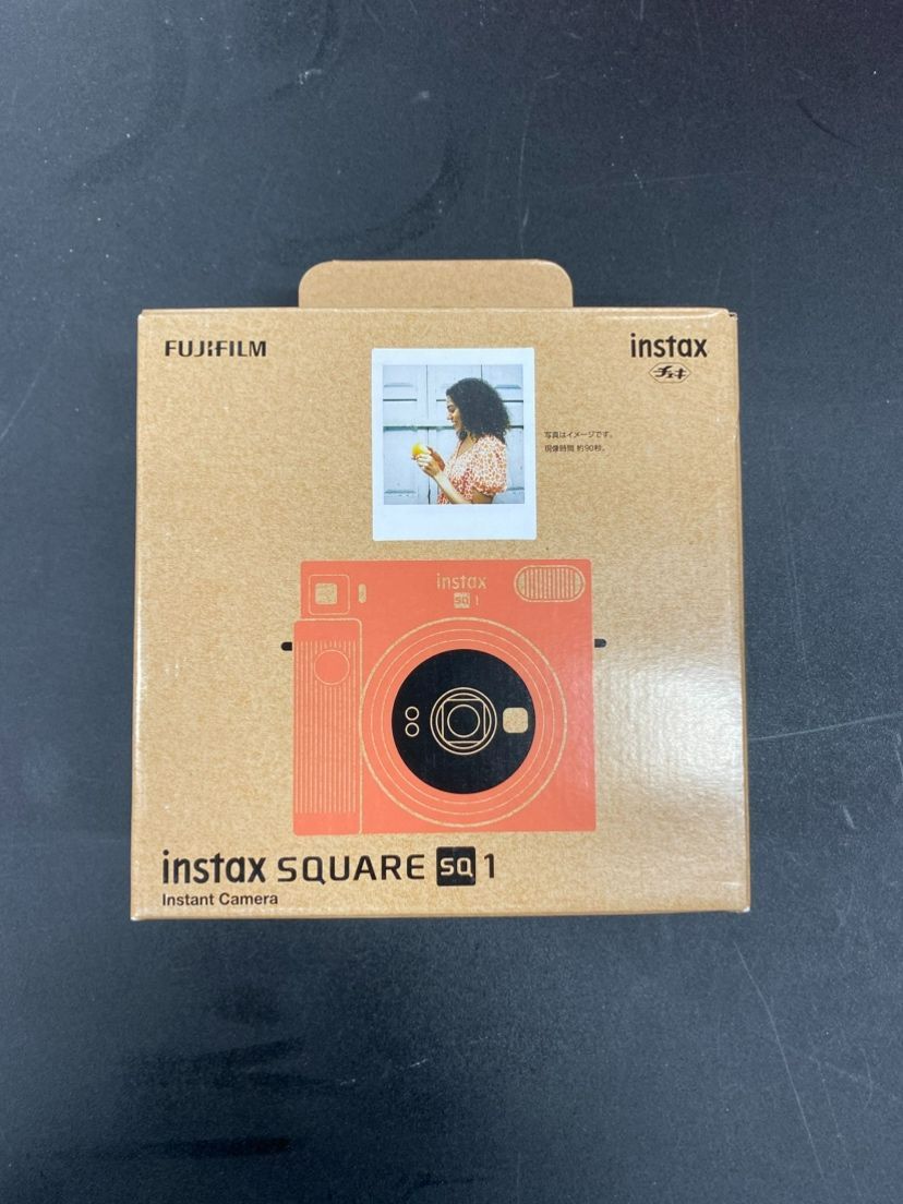 箱やぶれ 富士フイルム INS SQ 1 ORANGE テラコッタオレンジ チェキスクエア instax SQUARE