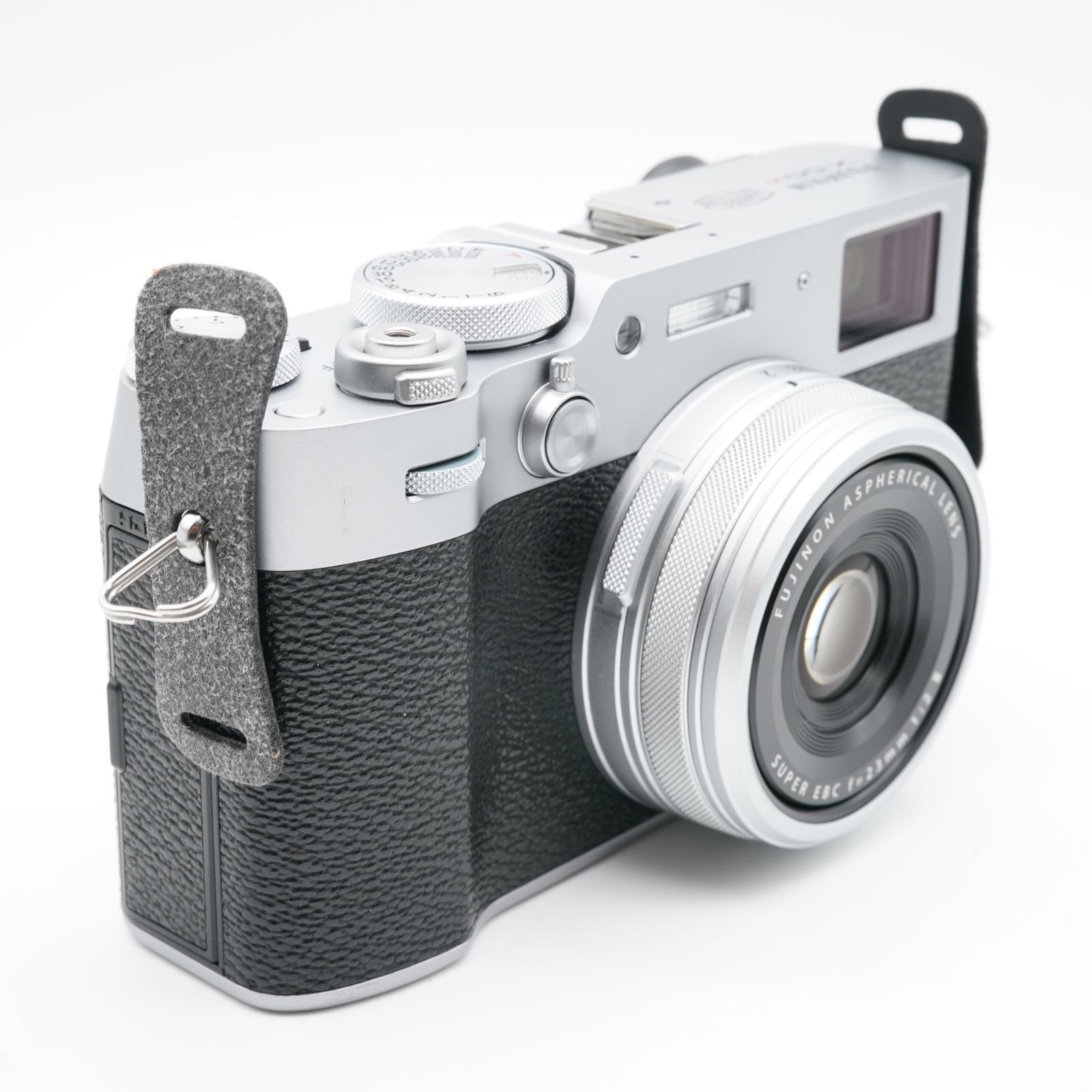 ほぼ新品 フジフイルム FUJIFILM X100VI シルバー シャッター回数1100