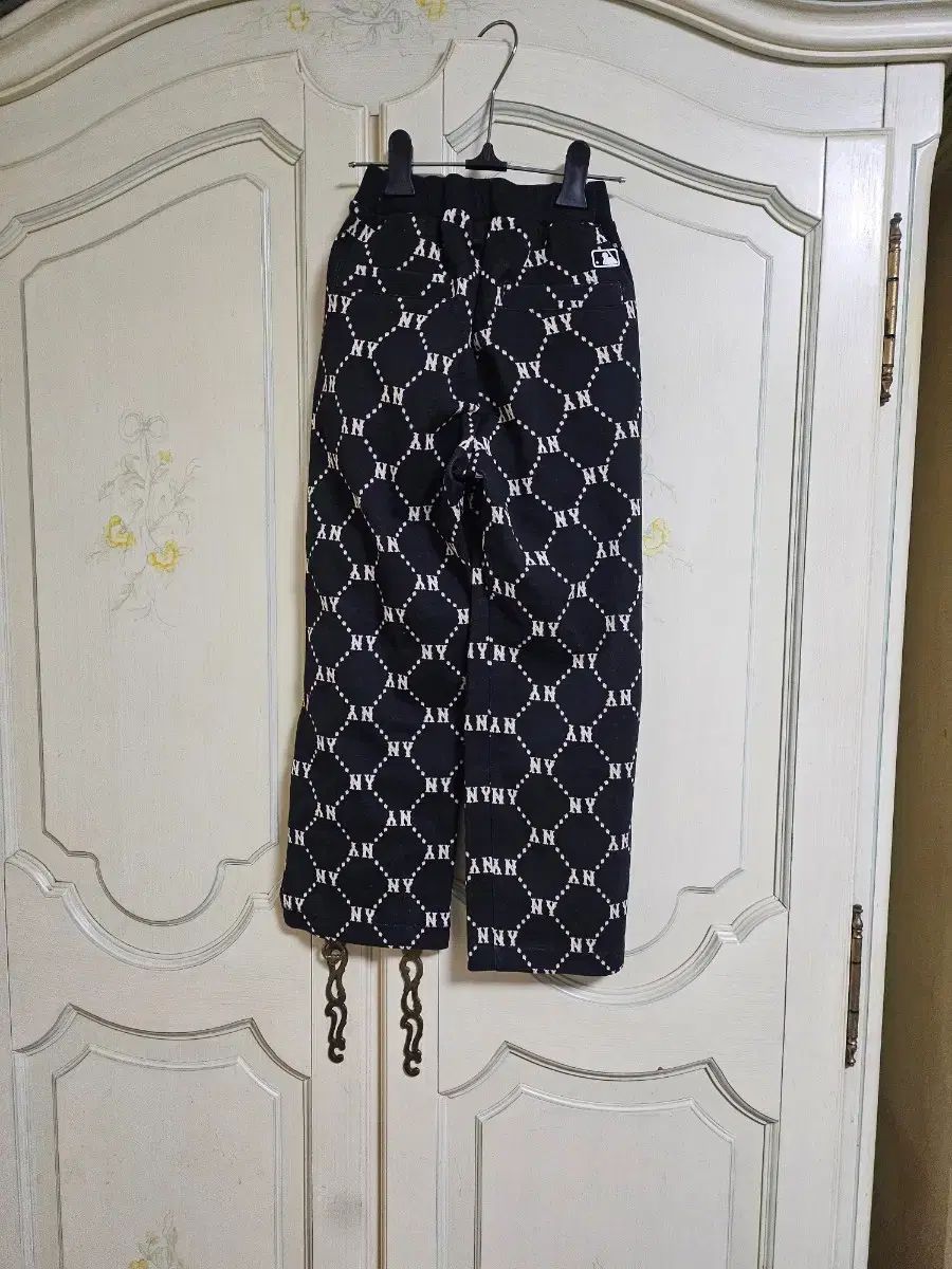 MLB キッズ ダイア モノグラム パンツ 145