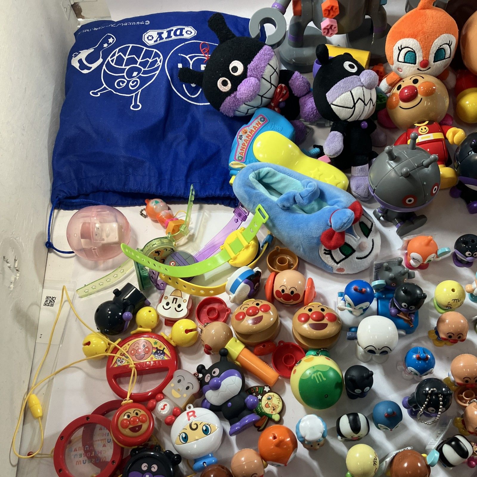 小物 ばいきんまん