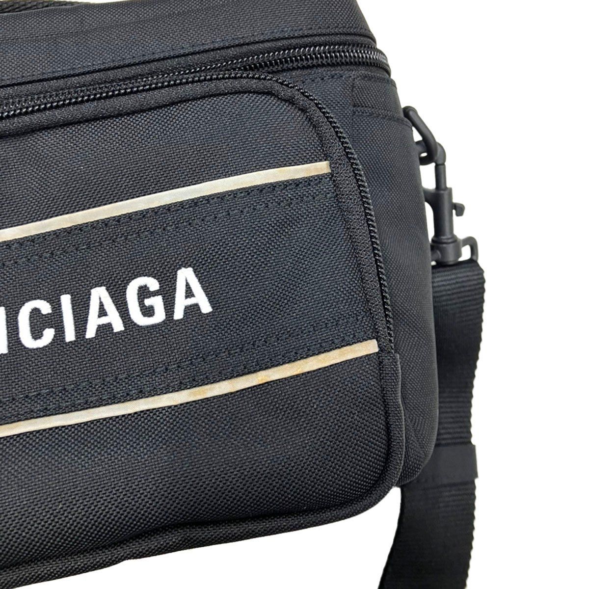 BALENCIAGA バレンシアガ ロゴ カメラショルダーバッグ 638130 ブラック BALENCIAGA バレンシアガ ロゴ カメラショルダーバッグ 638130