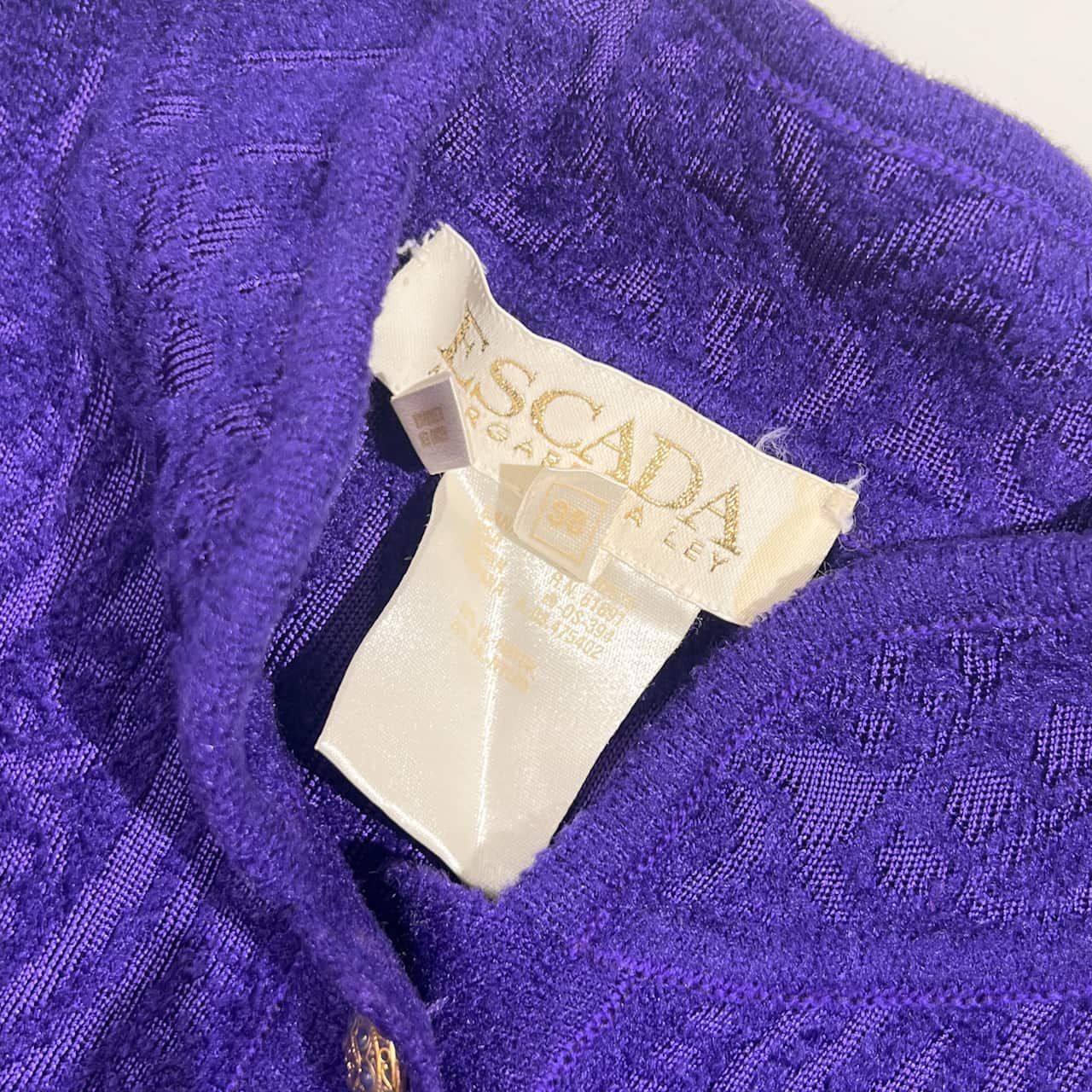 ESCADA エスカーダ デザインボタン ペイズリー柄 ニット カーディガン 38/パープル レディース ドイツ製 ESCADA エスカーダ デザインボタン ペイズリー柄 ニット カーディガン