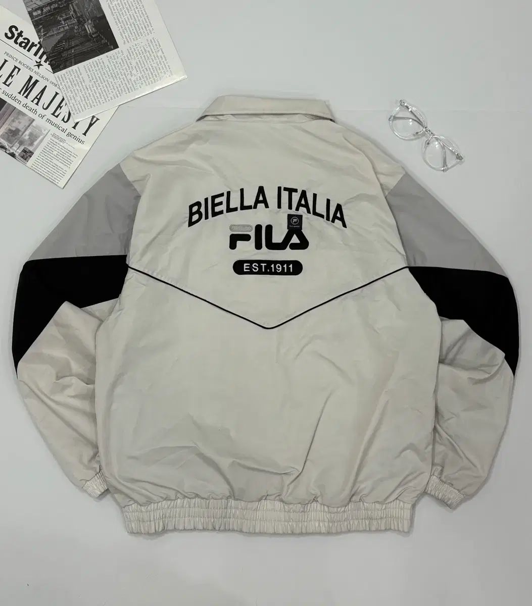 フィラ オーバーサイズ イタリア ウィンドブレーカー