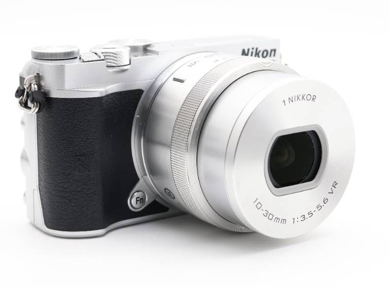 Nikon 1 J 5 ミラーレス一眼 ショット数506!
