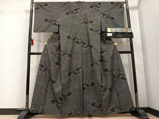 平和屋着物○本場大島紬 古代染色純泥染 カタス9マルキ 草花文 証紙