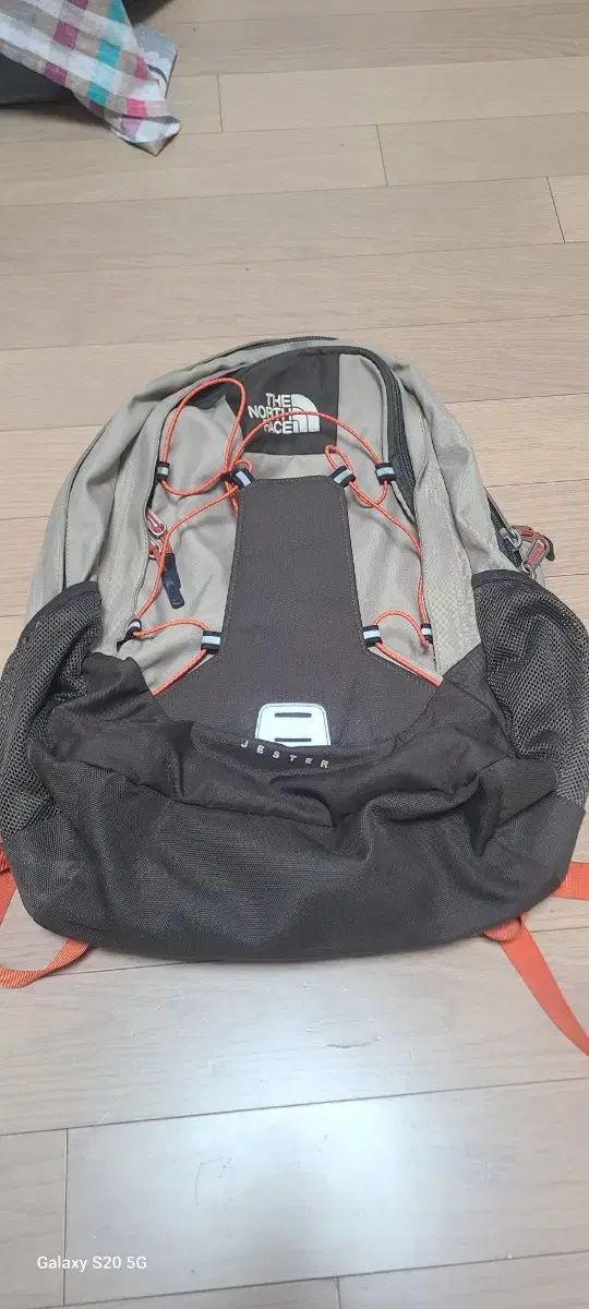 アウトドア THE NORTH FACE ザノースフェイス 27L