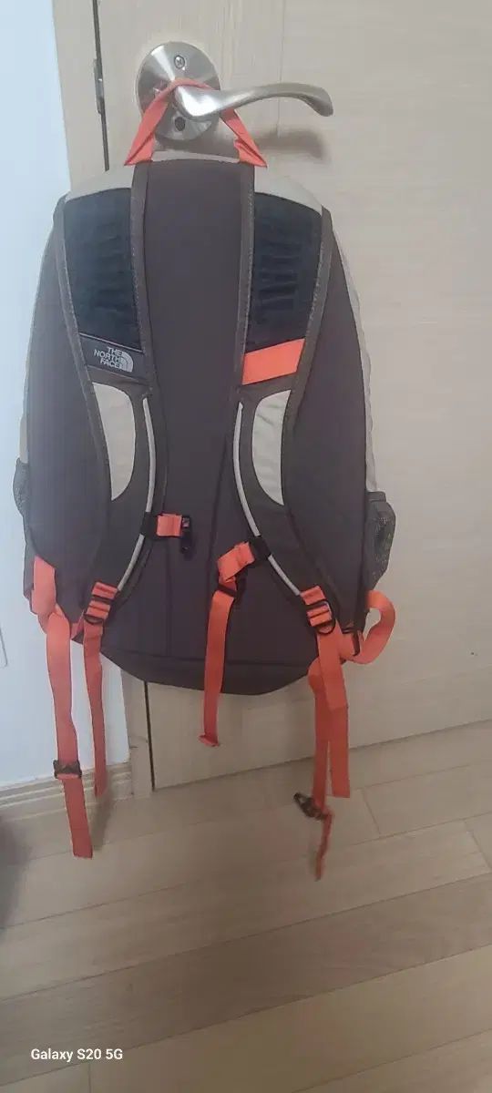 アウトドア THE NORTH FACE ザノースフェイス 27L
