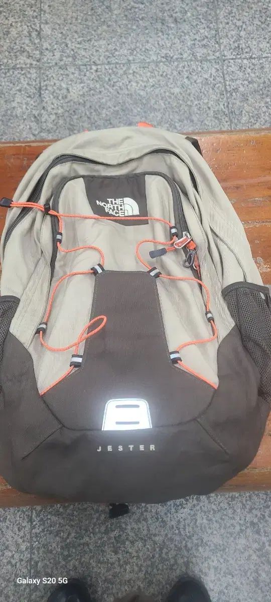 アウトドア THE NORTH FACE ザノースフェイス 27L
