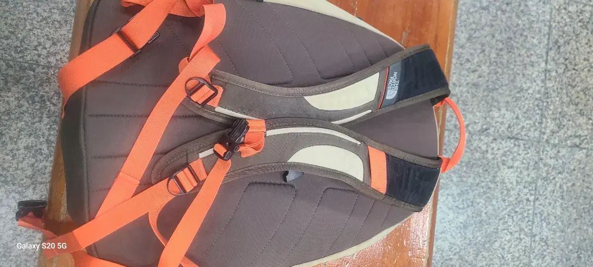 アウトドア THE NORTH FACE ザノースフェイス 27L
