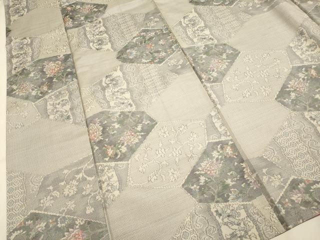 平和屋着物○本場大島紬 白大島 総絣 7マルキ 切嵌更紗花文 正絹 逸品