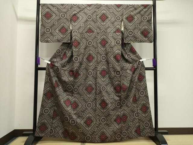 平和屋着物○本場大島紬 龍郷絣 菱吉祥花文 正絹 逸品 CABA1439gh