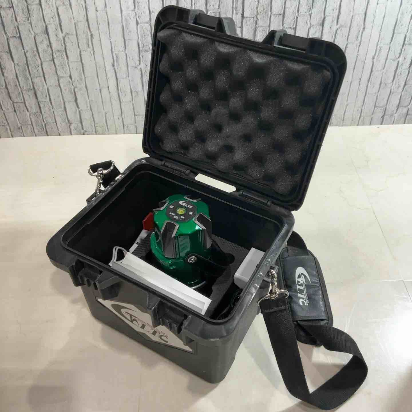 グリーンレーザー墨出し器 LTC-SSG