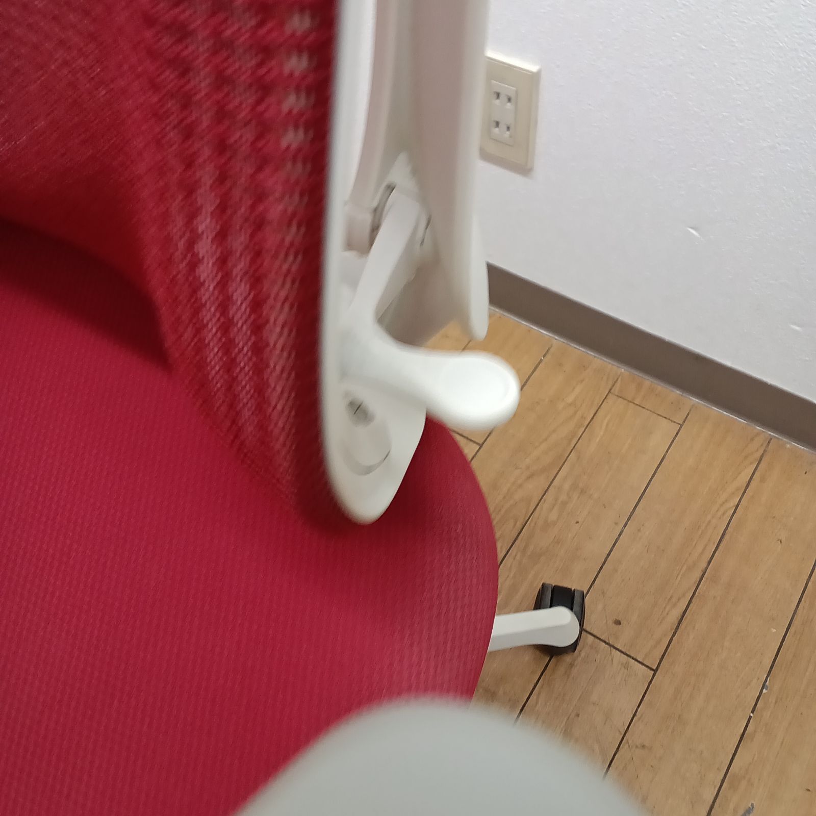 オカムラ