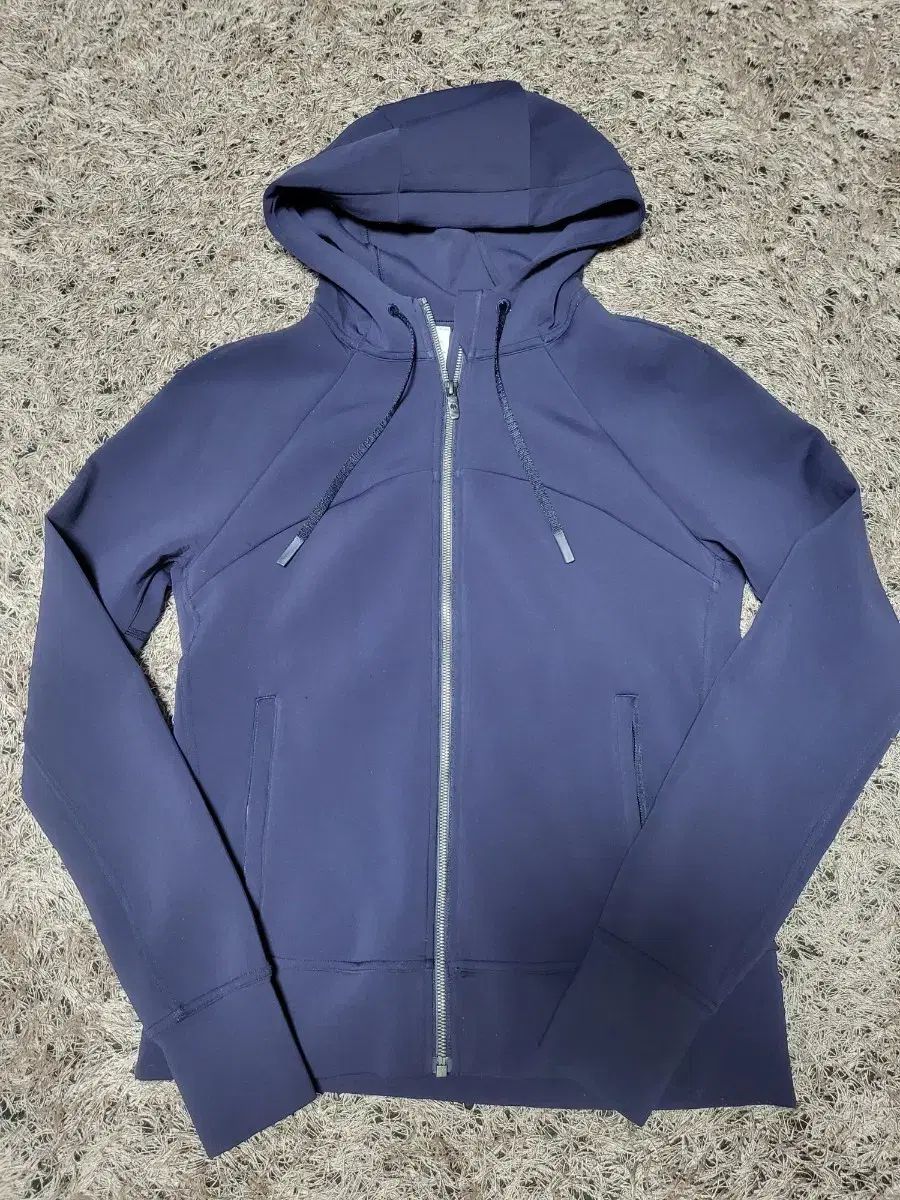 ルルレモン フーディー ジップアップ サイズ 10