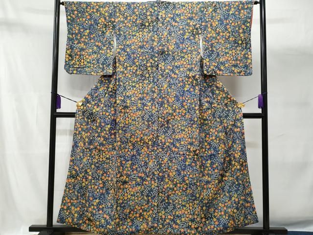 平和屋着物□上質な小紋 草花文 暈し染め 鬼しぼ縮緬 正絹 逸品