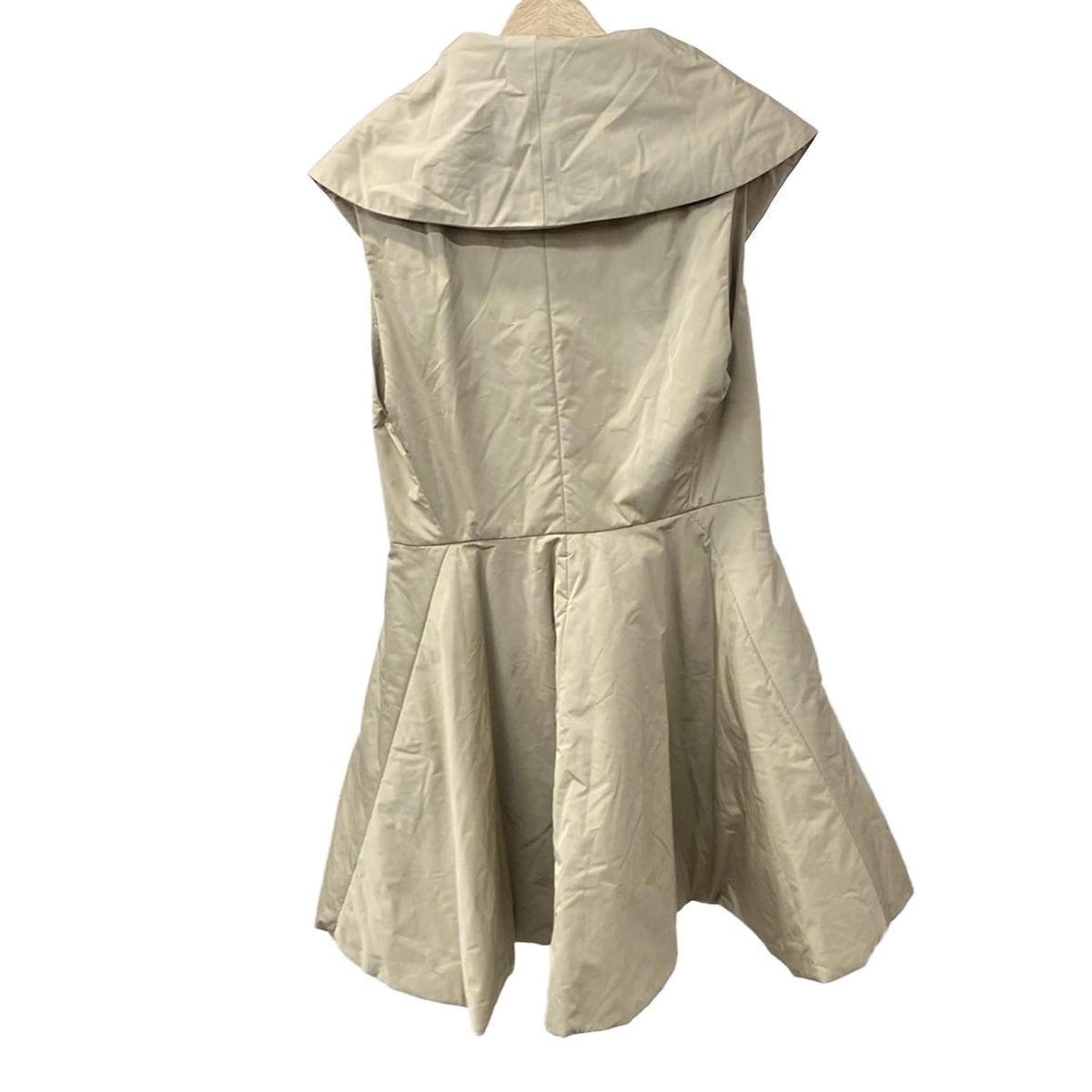 新品同様！FOXEY中綿コート　38 Rene foxey フォクシー FOXEY(フォクシー) コート サイズ38 M レディース美品 - 33912