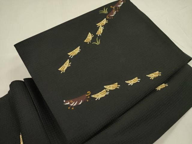 平和屋着物 ワンタッチつけ帯 唐織 猪 イノシシ 黒地 正絹 op