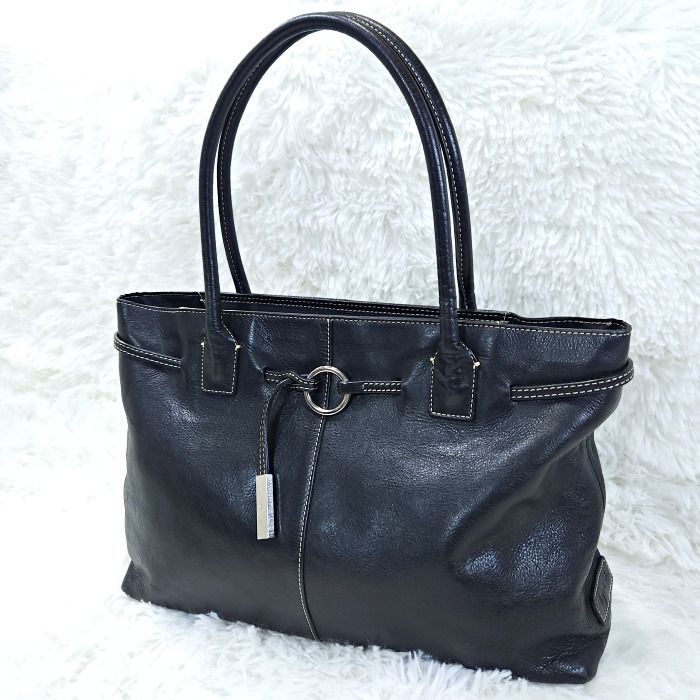アニエスベーボヤージュ agnes b. VOYAGE レザー A4収納可能 肩掛け