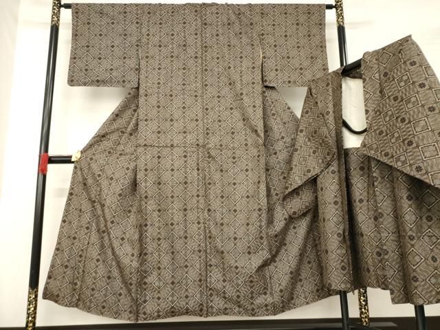 平和屋着物 男性 本場大島紬 龍郷絣 アンサンブル 花菱文 正絹 ck