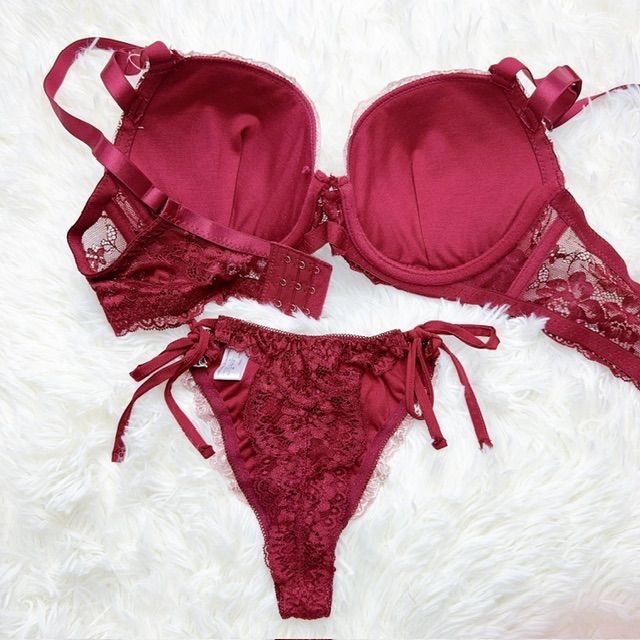 ワコールサルート 豪華花柄レース ブラジャーショーツセット ワインレッドB75m ブラジャーTバックセット ブラショーツセット Tバック E80/F75/ F80