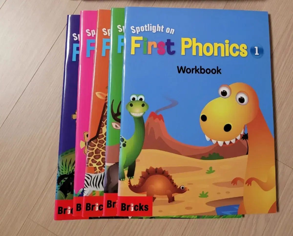 first phonics スポットライト BRIC S ブリックス ファニックス